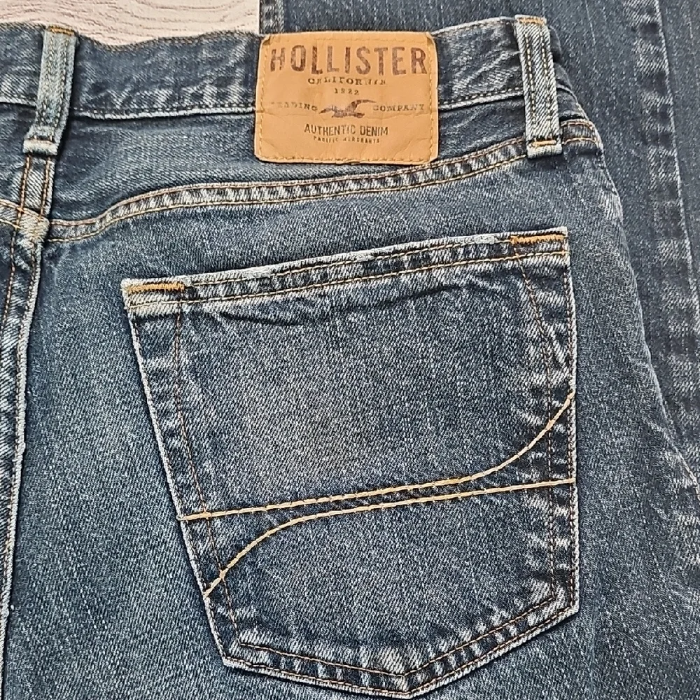 Hollister 32x30 Men's Blue Straight Jeans